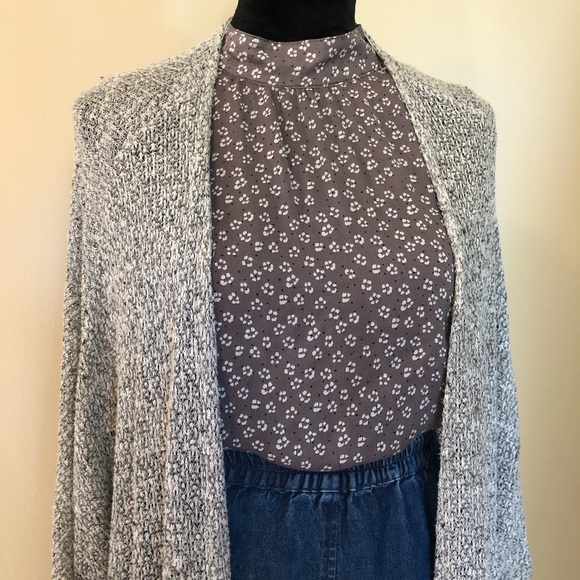 SOLD Cloth + Stone for Anthropologie Floral Blouse - Picture 5 of 9